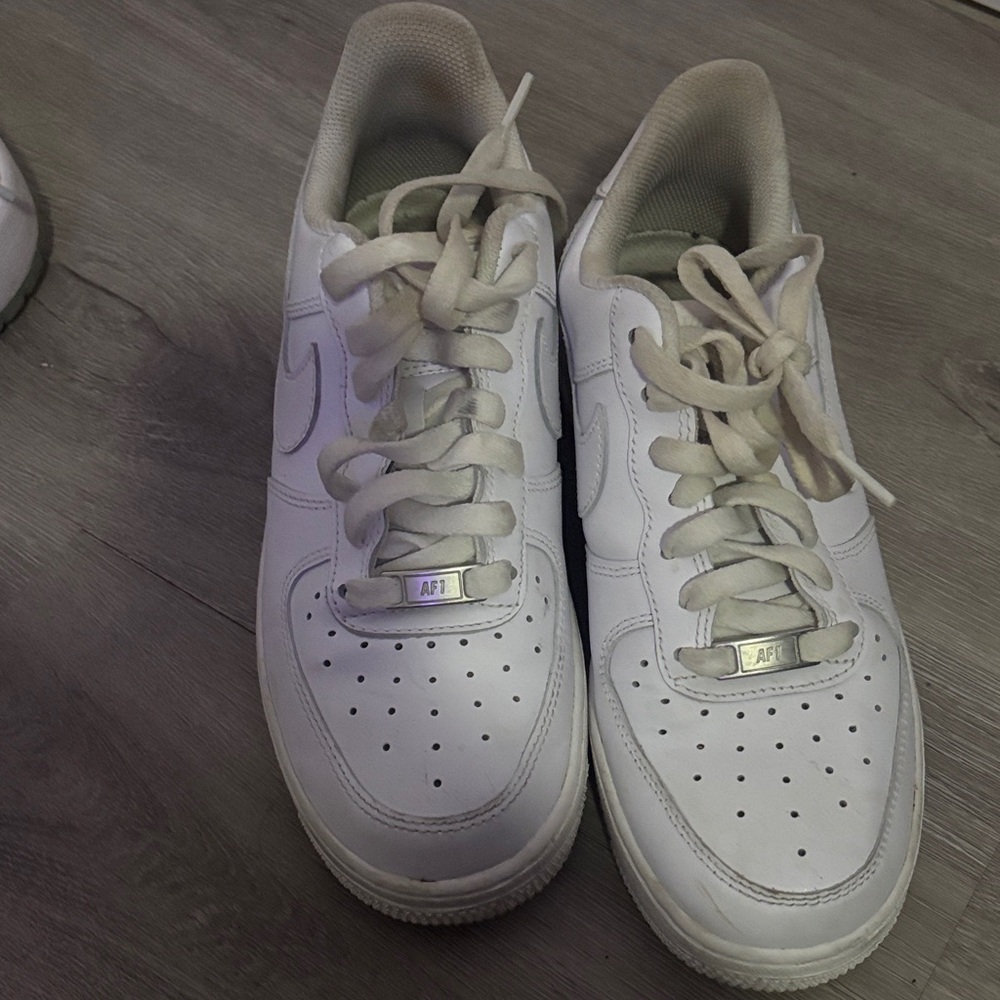 Nike White Leather Sneakers